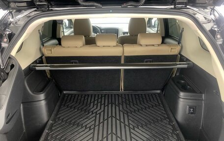 Mitsubishi Outlander III рестайлинг 3, 2019 год, 2 132 000 рублей, 14 фотография