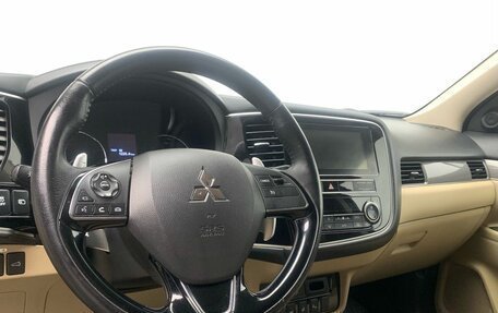 Mitsubishi Outlander III рестайлинг 3, 2019 год, 2 132 000 рублей, 19 фотография
