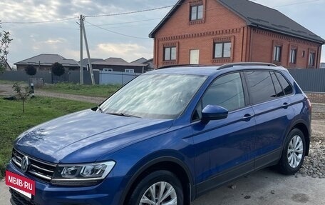 Volkswagen Tiguan II, 2020 год, 2 000 000 рублей, 2 фотография