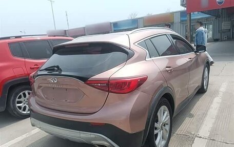 Infiniti QX30, 2017 год, 1 330 000 рублей, 2 фотография