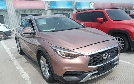 Infiniti QX30, 2017 год, 1 330 000 рублей, 14 фотография