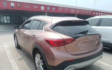 Infiniti QX30, 2017 год, 1 330 000 рублей, 15 фотография