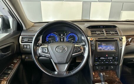 Toyota Camry, 2016 год, 2 320 000 рублей, 9 фотография