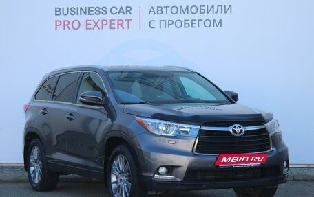 Toyota Highlander III, 2014 год, 2 590 000 рублей, 3 фотография