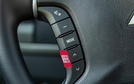 Mitsubishi Pajero IV рестайлинг 2, 2012 год, 2 198 000 рублей, 18 фотография