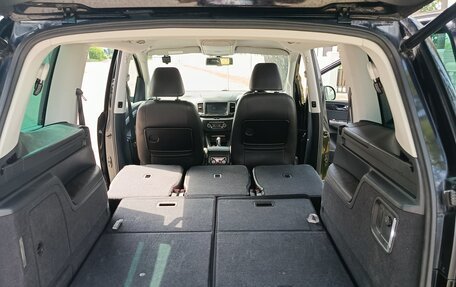 Volkswagen Sharan II, 2011 год, 1 200 000 рублей, 14 фотография