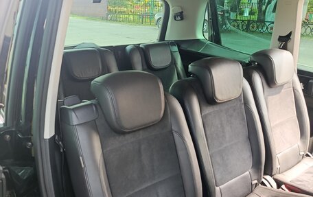 Volkswagen Sharan II, 2011 год, 1 200 000 рублей, 16 фотография