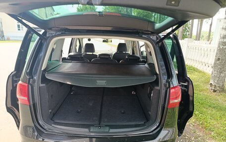 Volkswagen Sharan II, 2011 год, 1 200 000 рублей, 13 фотография