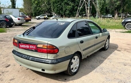Renault Laguna II, 2000 год, 150 000 рублей, 4 фотография