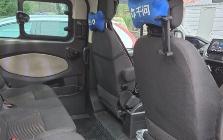 Ford Tourneo Custom I рестайлинг, 2014 год, 2 000 000 рублей, 6 фотография