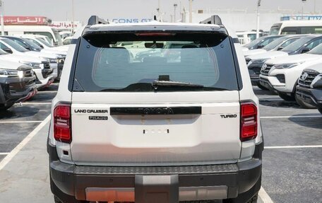 Toyota Land Cruiser Prado, 2026 год, 10 897 003 рублей, 6 фотография
