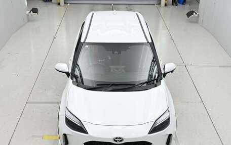 Toyota Yaris Cross, 2023 год, 1 150 000 рублей, 2 фотография