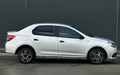 Renault Logan II, 2017 год, 599 000 рублей, 7 фотография