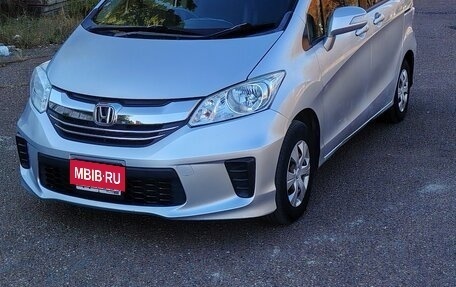 Honda Freed I, 2016 год, 1 400 000 рублей, 3 фотография
