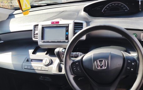 Honda Freed I, 2016 год, 1 400 000 рублей, 12 фотография