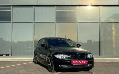 BMW 1 серия, 2011 год, 593 000 рублей, 2 фотография