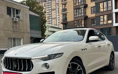 Maserati Levante I, 2017 год, 3 499 000 рублей, 1 фотография