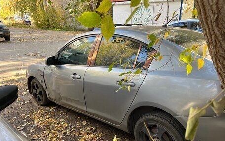 Mazda Axela, 2004 год, 300 000 рублей, 3 фотография