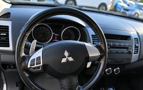Mitsubishi Outlander III рестайлинг 3, 2011 год, 1 033 000 рублей, 11 фотография