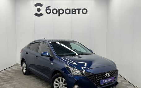 Hyundai Solaris II рестайлинг, 2021 год, 1 635 000 рублей, 2 фотография