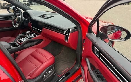 Porsche Cayenne III, 2021 год, 12 930 000 рублей, 14 фотография