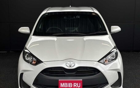 Toyota Yaris, 2023 год, 1 052 000 рублей, 1 фотография