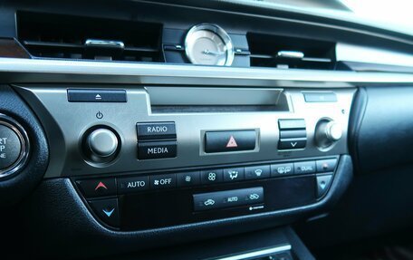 Lexus ES VII, 2013 год, 2 099 000 рублей, 23 фотография