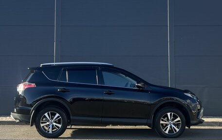 Toyota RAV4, 2016 год, 2 390 000 рублей, 4 фотография