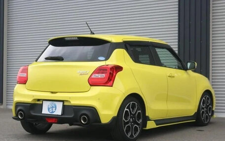 Suzuki Swift IV рестайлинг, 2022 год, 1 330 000 рублей, 5 фотография