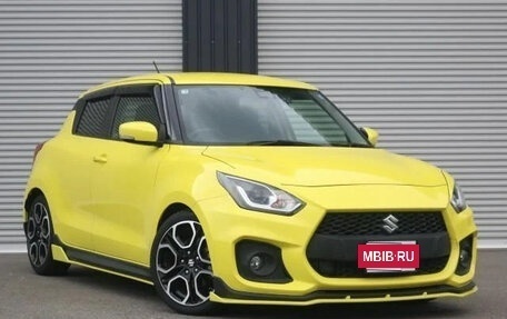 Suzuki Swift IV рестайлинг, 2022 год, 1 330 000 рублей, 3 фотография