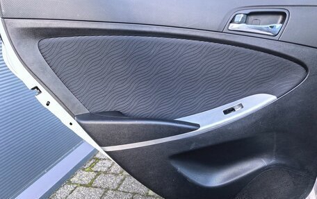 Hyundai Solaris II рестайлинг, 2011 год, 799 000 рублей, 14 фотография