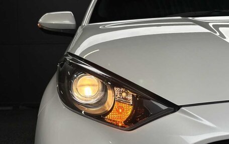 Toyota Yaris, 2023 год, 1 052 000 рублей, 17 фотография