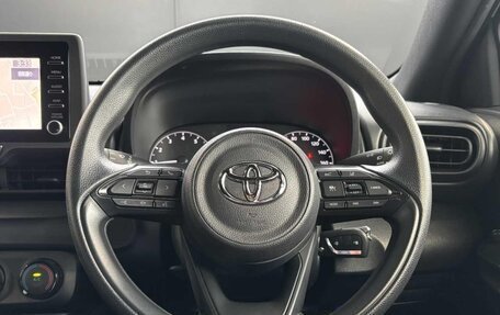 Toyota Yaris, 2023 год, 1 052 000 рублей, 12 фотография