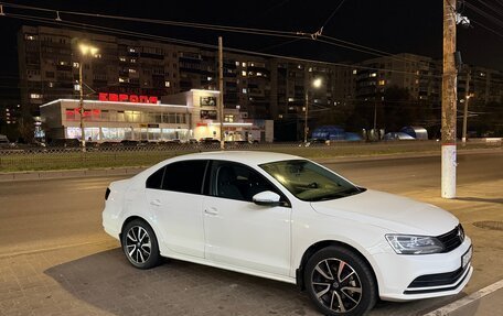 Volkswagen Jetta VII, 2016 год, 850 000 рублей, 3 фотография