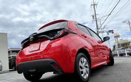 Toyota Yaris, 2023 год, 1 073 000 рублей, 4 фотография