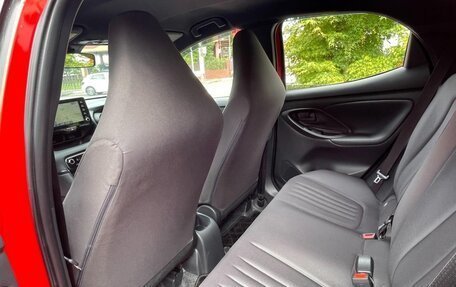 Toyota Yaris, 2023 год, 1 073 000 рублей, 11 фотография