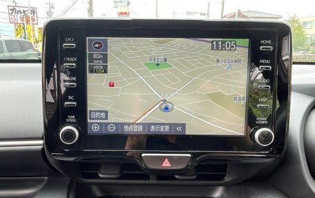 Toyota Yaris, 2023 год, 1 073 000 рублей, 22 фотография