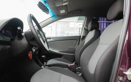 Hyundai Solaris II рестайлинг, 2012 год, 780 000 рублей, 12 фотография