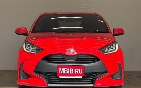 Toyota Yaris, 2022 год, 1 014 000 рублей, 9 фотография
