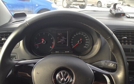Volkswagen Polo VI (EU Market), 2015 год, 595 000 рублей, 10 фотография