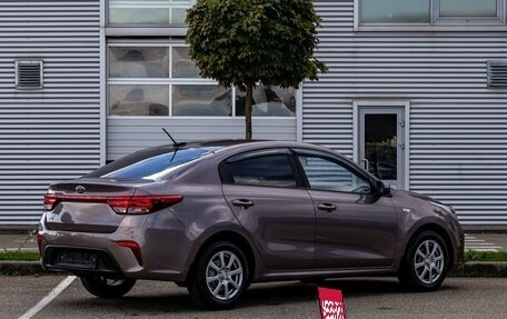KIA Rio IV, 2018 год, 1 295 000 рублей, 6 фотография