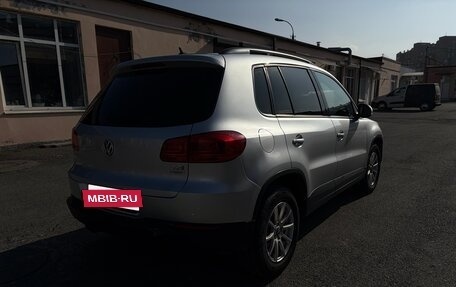 Volkswagen Tiguan I, 2012 год, 880 000 рублей, 3 фотография