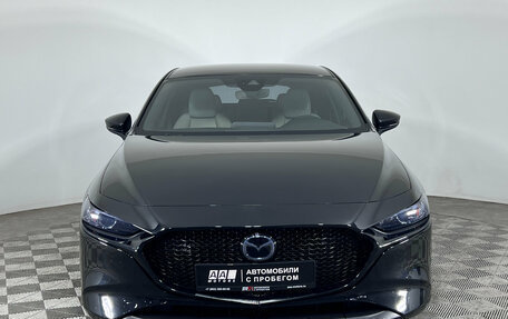 Mazda 3, 2020 год, 2 050 000 рублей, 2 фотография