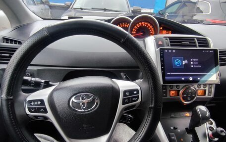 Toyota Verso I, 2011 год, 720 000 рублей, 1 фотография