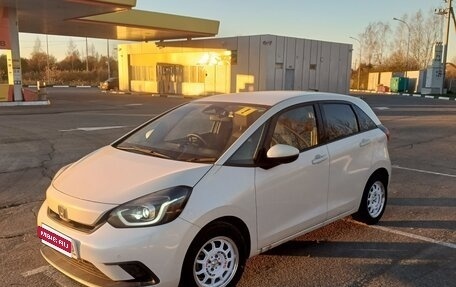 Honda Fit, 2020 год, 1 350 000 рублей, 4 фотография