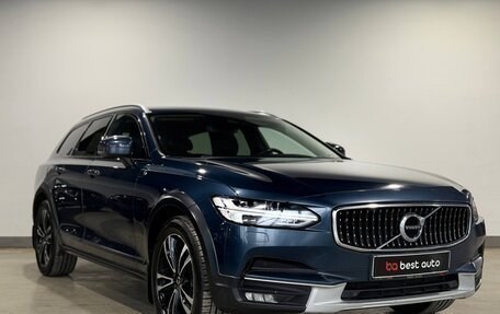 Volvo V90 Cross Country I рестайлинг, 2018 год, 2 690 000 рублей, 3 фотография