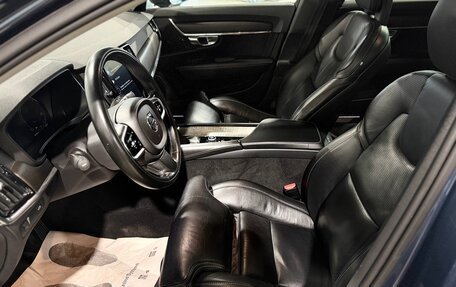 Volvo V90 Cross Country I рестайлинг, 2018 год, 2 690 000 рублей, 12 фотография