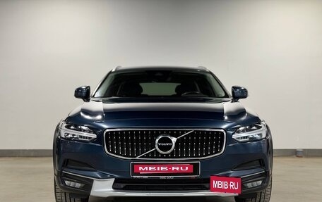 Volvo V90 Cross Country I рестайлинг, 2018 год, 2 690 000 рублей, 2 фотография
