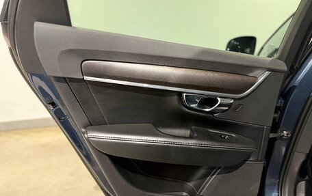 Volvo V90 Cross Country I рестайлинг, 2018 год, 2 690 000 рублей, 28 фотография