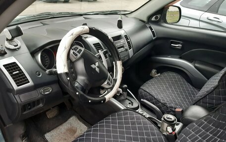 Mitsubishi Outlander III рестайлинг 3, 2007 год, 1 100 000 рублей, 4 фотография